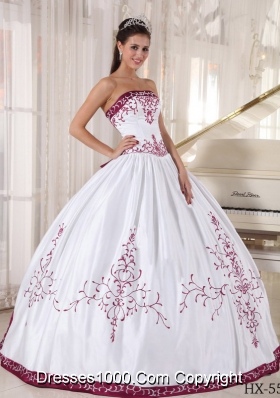 Ball Gown Embroidery White and Red Quinceanera Dresses Satin Ball Gown