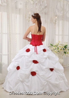 Vintage Red and White Strapless Floor-length Sweet 15 Dresses with Beading