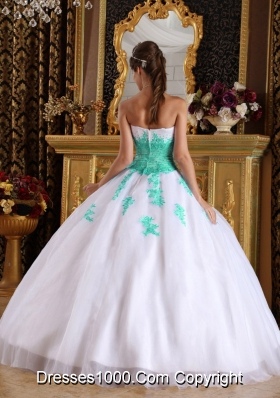 White and Apple Green Appliques Sweetheart Organza Dresses For a Quince