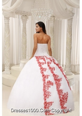 Beautiful White Sweet 16 Dresses with Red Embroidery