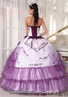 Puffy Sweetheart Sweet Sixteen Dresses with Purple Embroidery