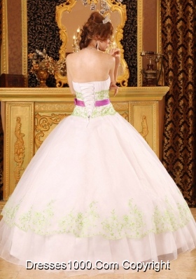 Strapless Appliques White Sweet Sixteen Dresses with Green Embroidery