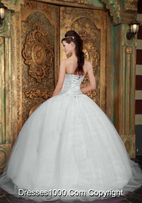 Sweetheart White Puffy Quincenera Dresses with Appliques