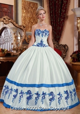 White Puffy Sweetheart Blue Appliques Dresses For a Quince