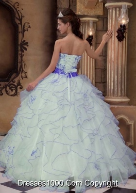 White Strapless Organza Purple Embroidery Quinceneara Dresses with Ruffles