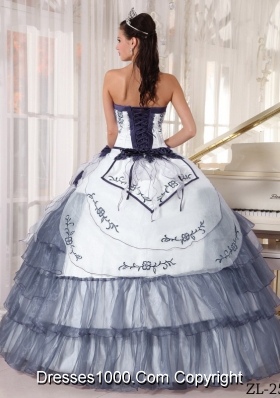 Puffy Sweetheart Organza Quinceanera Dress with Gray Embroidery