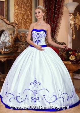 White Strapless Puffy Quinceanera Dress with Purple Embroidery