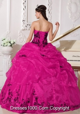 Puffy Strapless Pretty Quinceanera Gowns with Appliques