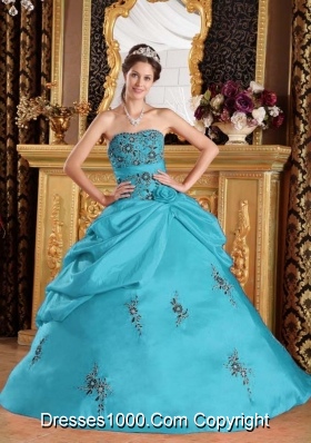 2014 Ball Gown Strapless Taffeta Teal Quinceanera Gown with Appliques