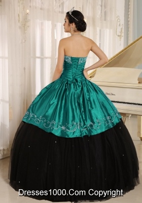 Custom Made Turquoise and Black Quincenera Dresses with Beading and Embroidery