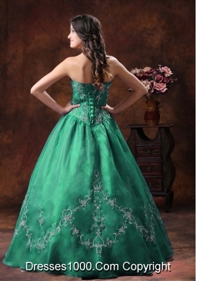 Halter Turquoise Quinceanera Gowns with Embroidery Organza