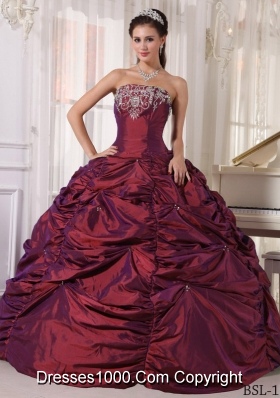 Puffy Strapless Burgundy Quinceanera Dresses with Embroidery and Pick-ups