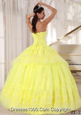 Beautiful Sweetheart Organza Appliques Yellow Dresses For a Quinceanera