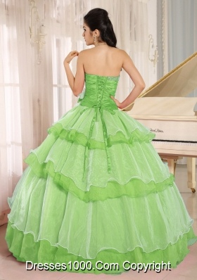 Sweetheart Lemon Green Quinceanera Gowns with Layeres and Beading