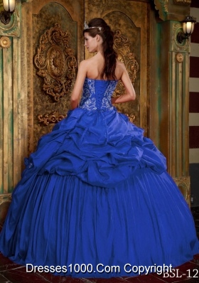 2014 Pretty Blue Sweetheart with Beading and Appliques Quinceanera Dresses