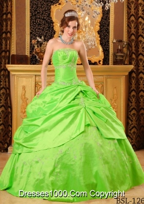 2014 Strapless Taffeta Beading Puffy Quinceanera Dress with Strapless