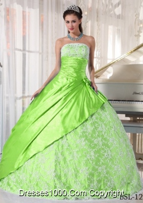 Affordable Strapless Lace Quinceanera Dresses in Spring Green