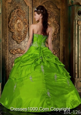 Appliques Puffy Spring Green Quinceanera Gowns with Sweetheart