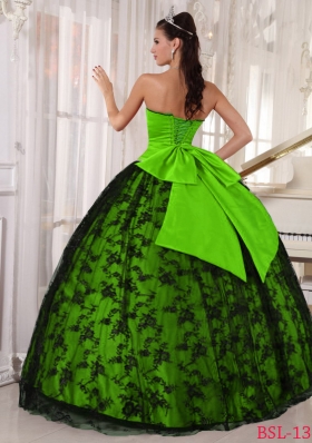 Elegant Spring Green Sweetheart Lace Quinceanera Dress for Military Ball