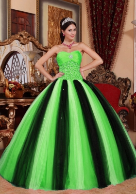 2014 Pretty Ball Gown Sweetheart Beading Quinceanera Dresses
