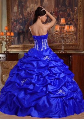 2014 Royal Blue Puffy Strapless Appliques Quinceanera Dress