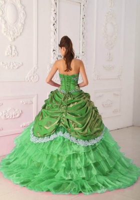 Beautiful Ball Gown Strapless Lace and Appliques Quinceanera Dresses with Brush Train