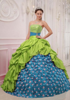 Elegant Ball Gown Strapless Quinceanera Gown with Beading