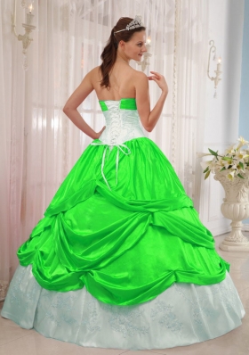 Elegant Sweetheart Appliques 2014 Spring Sweet 16 Dresses