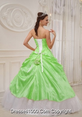 Pretty Ball Gown Strapless Beading Quinceanera Dresses in Spring Green