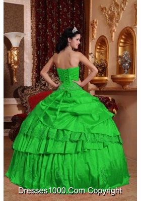 Puffy Taffeta Beading and Appliques Quinceanera Gown with Sweetheart