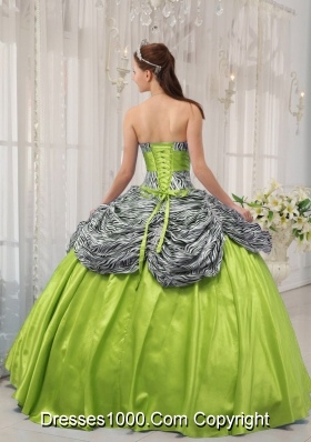 Puffy Zebra or Leopard Ruffles 2014 Quinceanera Dresses with Sweetheart