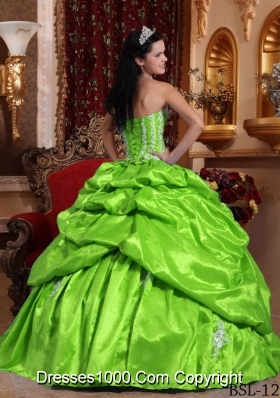 Spring Green Strapless Taffeta Appliques Puffy Long Quinceanera Gowns