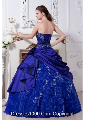 2014 Royal Blue Puffy Strapless Embroidery Quinceanera Dresses