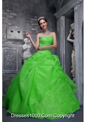 Beautiful Puffy Strapless Sweet 16 Dresses with Appliques