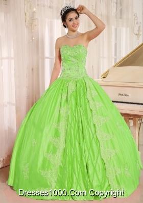 Elegant Embroidery and Beading Quinceanera Gown with Sweetheart