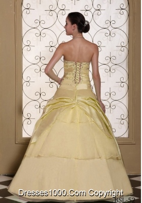 2014 Beaded Decorate Bust Sweetheart Champagne Quinceanera Gowns