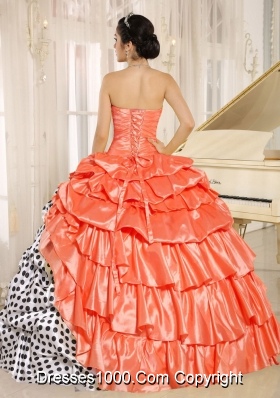 Popular Strapless Puffy Sweet Sixteen Dresses with Pick-ups