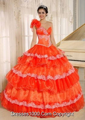 Flowers Decorate One Shoulder Quinceanera Gowns with Appliques and Ruffled Layers