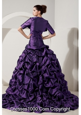 2014 Eggplant Purple Princess Strapless Brush Tain Quinceanera Gowns with Pick-ups