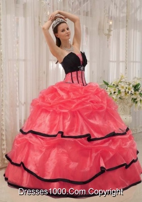 2014 Popular Colourful Puffy Strapless Beading Quinceanera Dress with Pick-ups