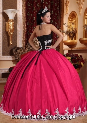 2014 Pretty Coral Red Puffy Lace Quinceanera Dress V-neck with Appliques