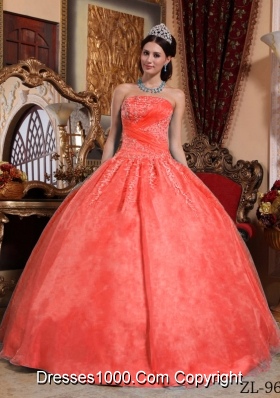 Classical Red Puffy Strapless Lace Appliques 2014 Quinceanera Dresses