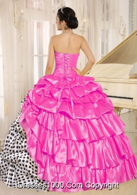 Popular Strapless Pink Quinces Dresses with Layers and Pick-ups