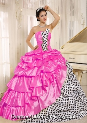 Popular Strapless Pink Quinces Dresses with Layers and Pick-ups