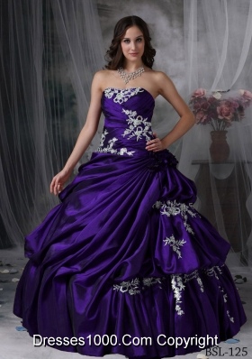 Affordable Strapless Taffeta Appliques Quinceanera Gowns with Flowers
