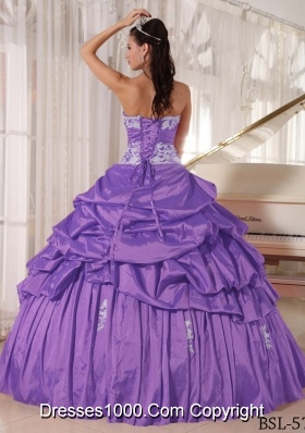 Purple Ball Gown Strapless Organza Quinceanera Gowns with Appliques