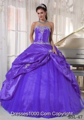 Purple Ball Gown Strapless Sweet 16 Dresses with Appliques and Pick-ups