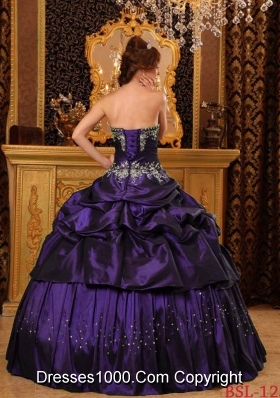 Remarkable Strapless Taffeta Purple Quinceaneras Dresses with Appliques and Pick-ups