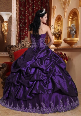 Dark Purple Ball Gown Sweetheart Appliques Quince Dresses with Pick-ups