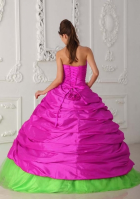 Elegant Ball Gown Sweetheart Quinceanera Dress with Taffeta Appliques Ruching